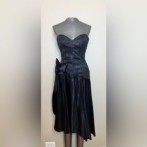 8o’s Strapless Dress size 3
